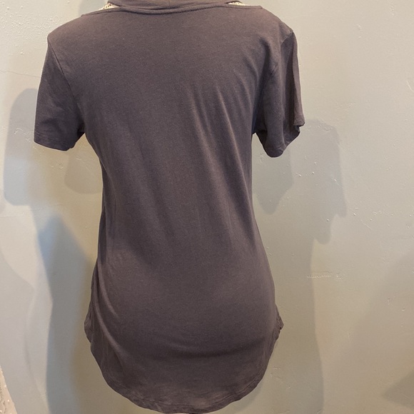 Disney My Happy Place t-shirt small castle 🏰 - Picture 3 of 7